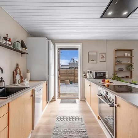 Gundis - 500m To The Fjord By Interhome Nyaraló